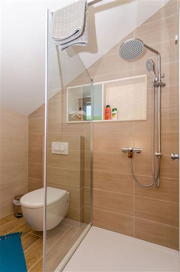 House K1, for 8 persons