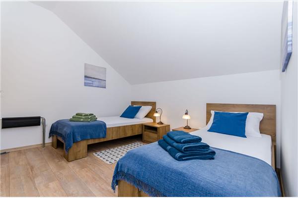 House K1, for 8 persons