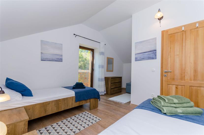 House K1, for 8 persons