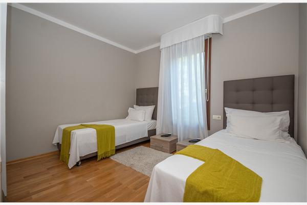 Apartment A2, for 5 persons