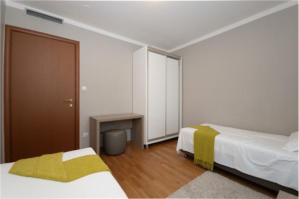 Apartment A2, for 5 persons