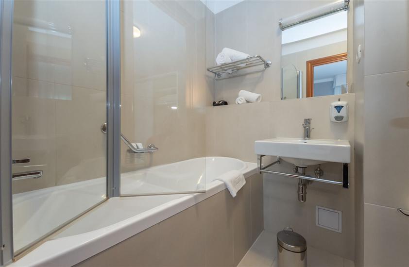 Apartment A2, for 5 persons