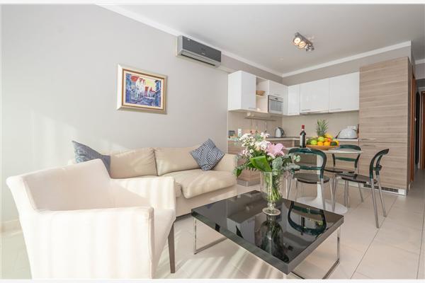 Apartment A1, for 5 persons