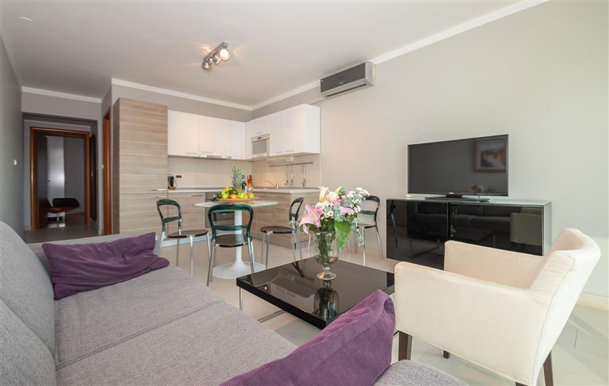 Apartment A2, for 5 persons