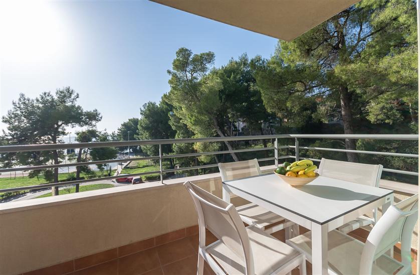 Apartment A1, for 5 persons