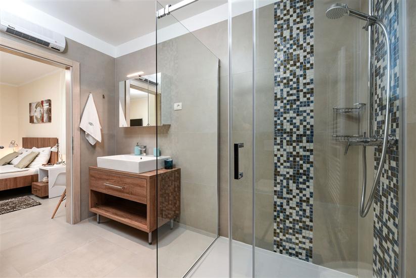 House K1, for 8 persons