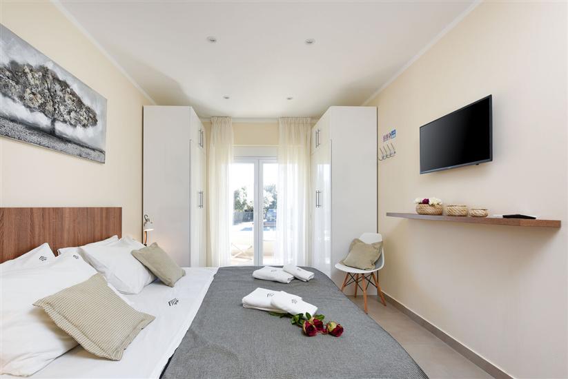 House K1, for 8 persons