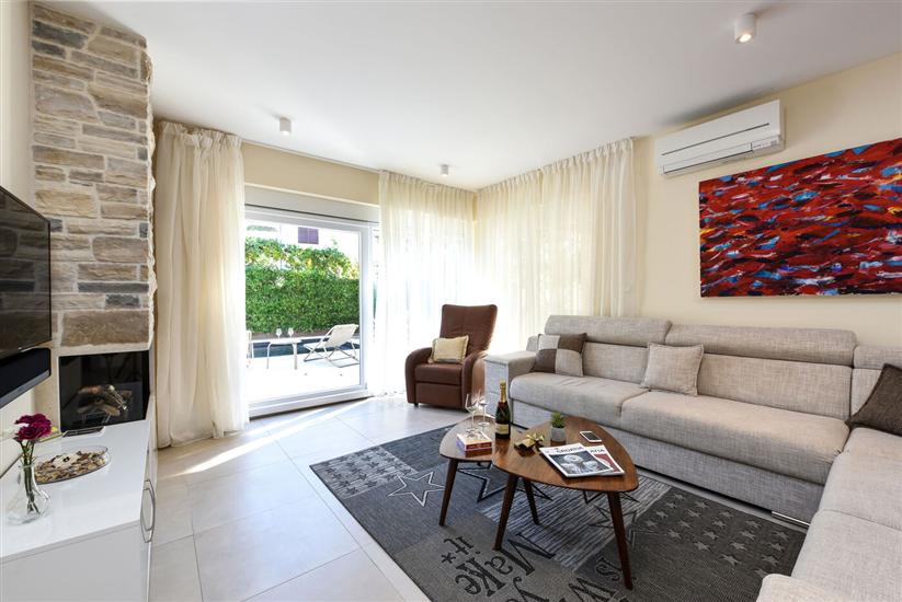 House K1, for 8 persons