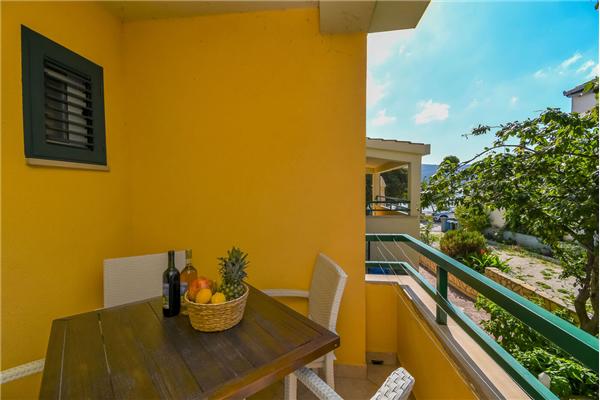 Apartment A8, for 4 persons