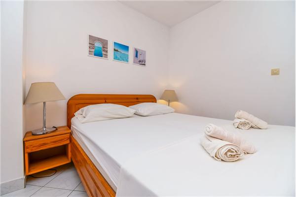 Apartment A8, for 4 persons