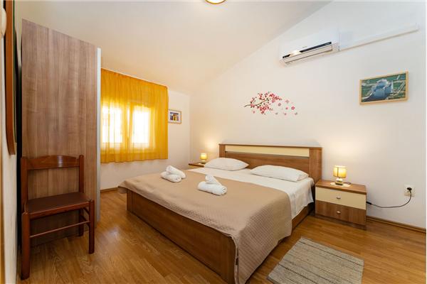 Apartment A2, for 4 persons