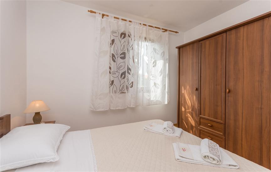 Apartment A1, for 6 persons