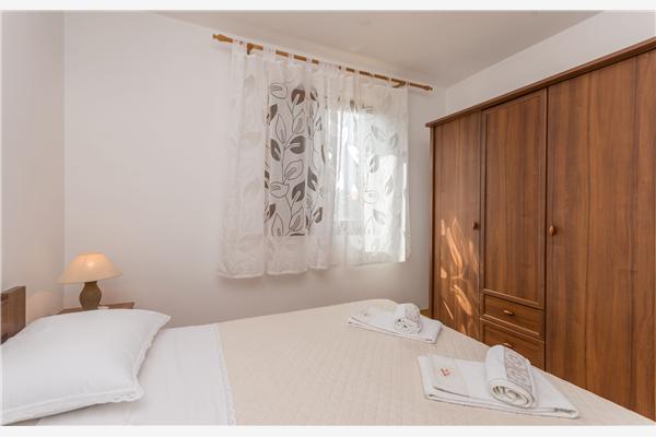 Apartment A1, for 6 persons