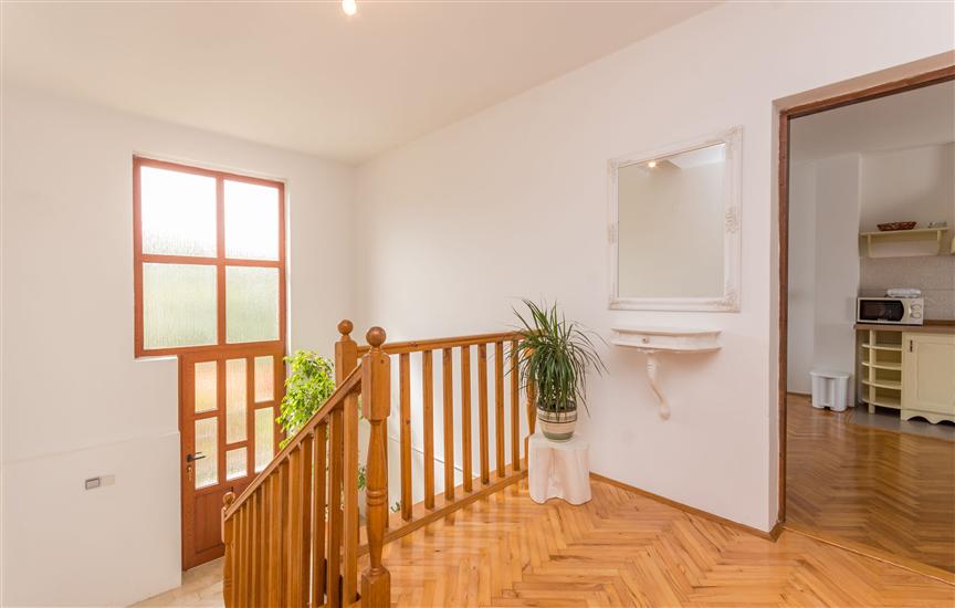 Apartment A1, for 6 persons