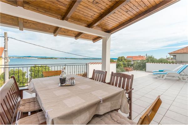 Apartment A1, for 6 persons