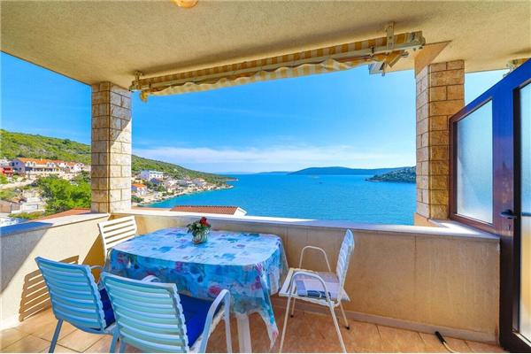 Apartment A1, for 4 persons