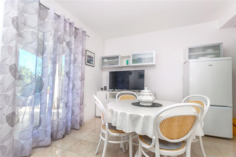 Apartment A2, for 3 persons