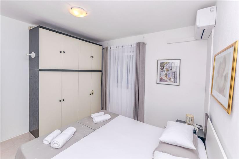 Apartment A2, for 3 persons