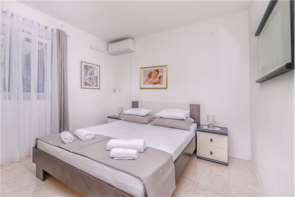 Apartment A2, for 3 persons