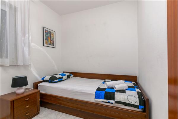 Apartment A2, for 3 persons