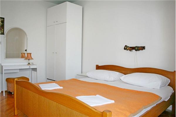 Apartment A1, for 5 persons