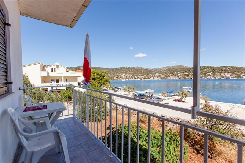 Apartment A1, for 5 persons