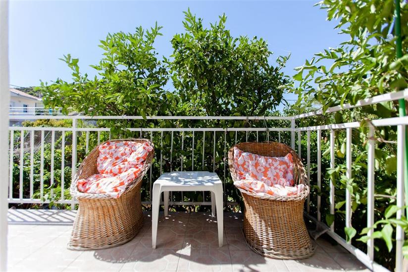 Apartment A1, for 5 persons