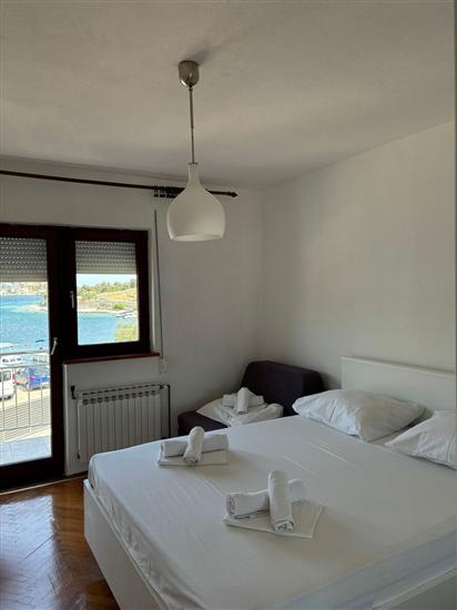 Apartment A1, for 5 persons