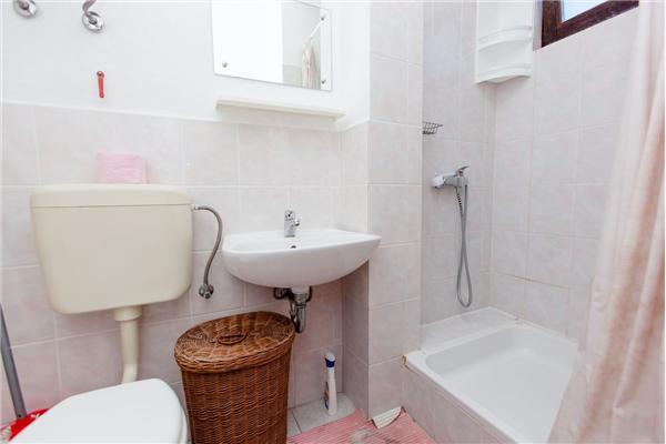 Apartment A2, for 3 persons