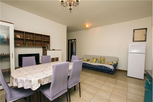 Apartment A1, for 6 persons
