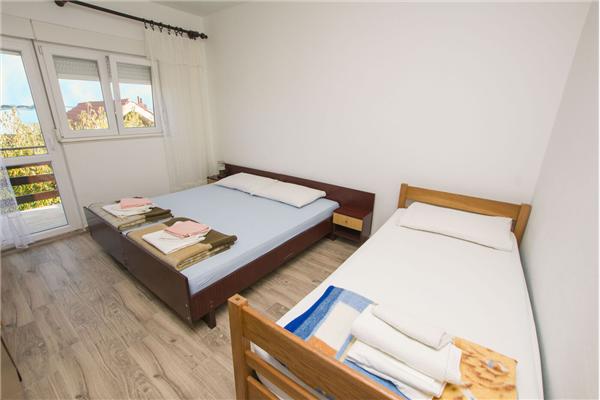 Apartment A1, for 6 persons