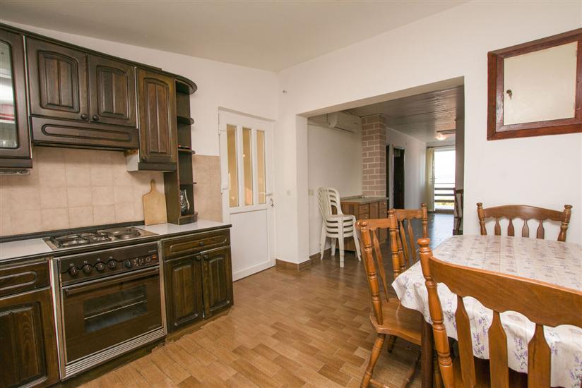 Apartment A2, for 6 persons
