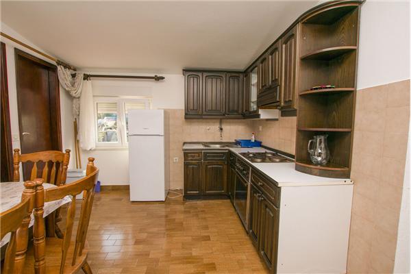 Apartment A2, for 6 persons