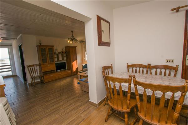 Apartment A2, for 6 persons