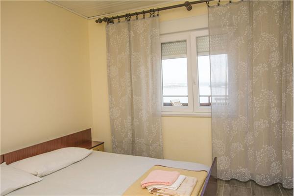 Apartment A2, for 6 persons