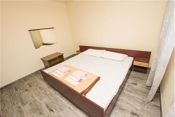 Apartment A2, for 6 persons