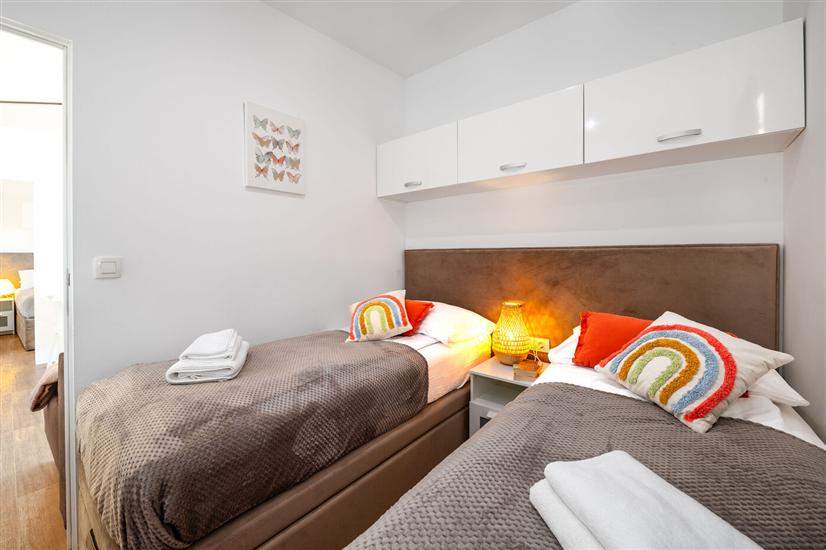 House K1, for 8 persons