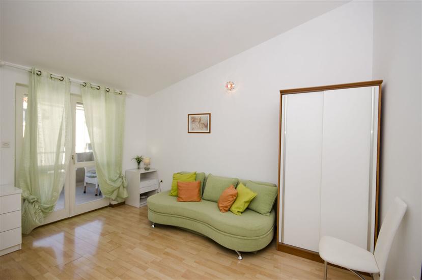Apartment A2, for 3 persons