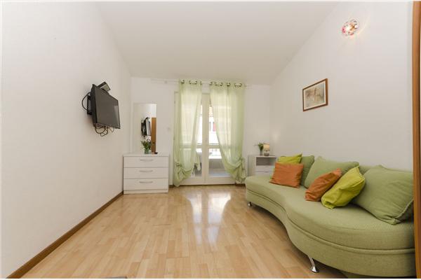 Apartment A2, for 3 persons