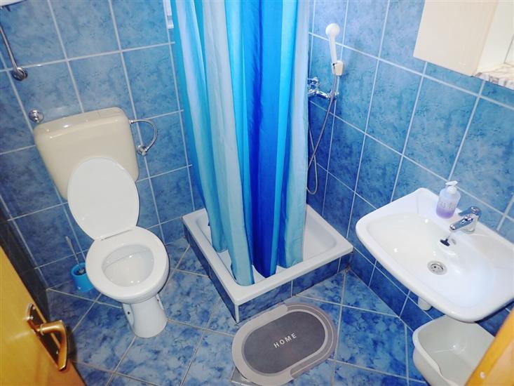 Apartment A4, for 3 persons