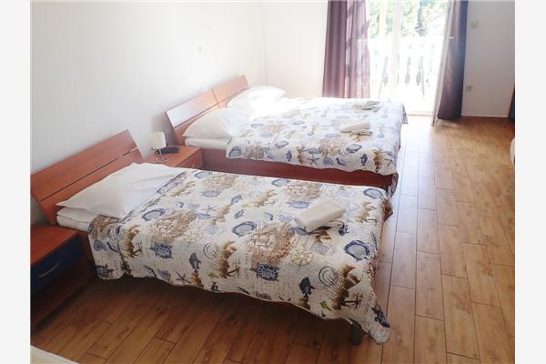 Apartment A4, for 3 persons