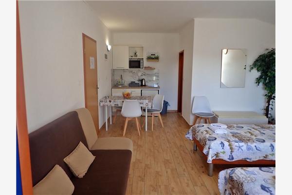 Apartment A4, for 3 persons