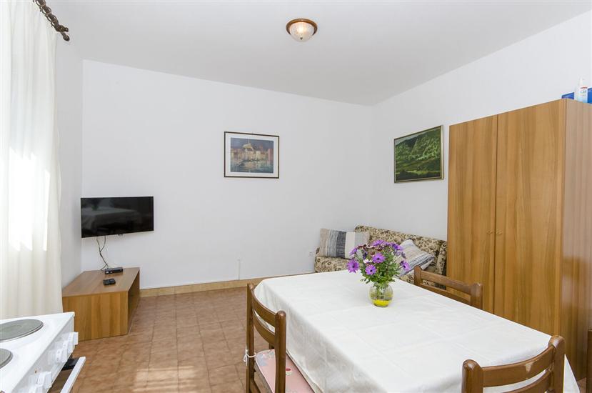 Apartment A1, for 2 persons