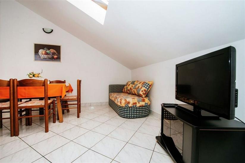 Apartment A1, for 6 persons