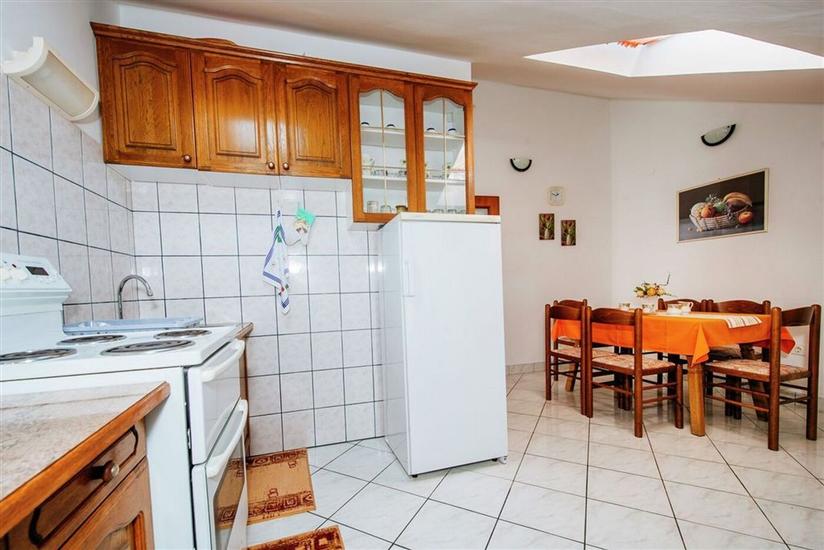 Apartment A1, for 6 persons