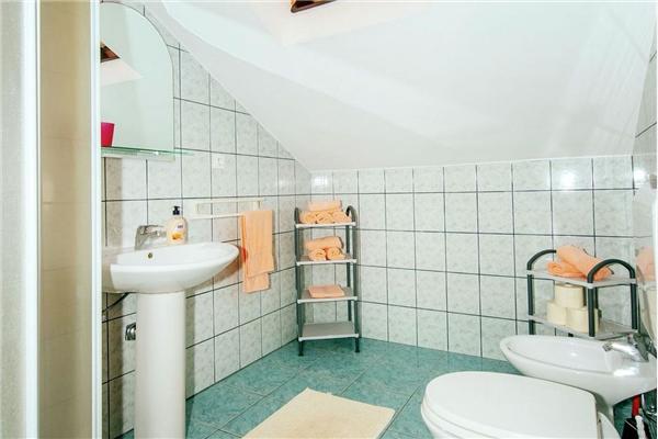 Apartment A1, for 6 persons