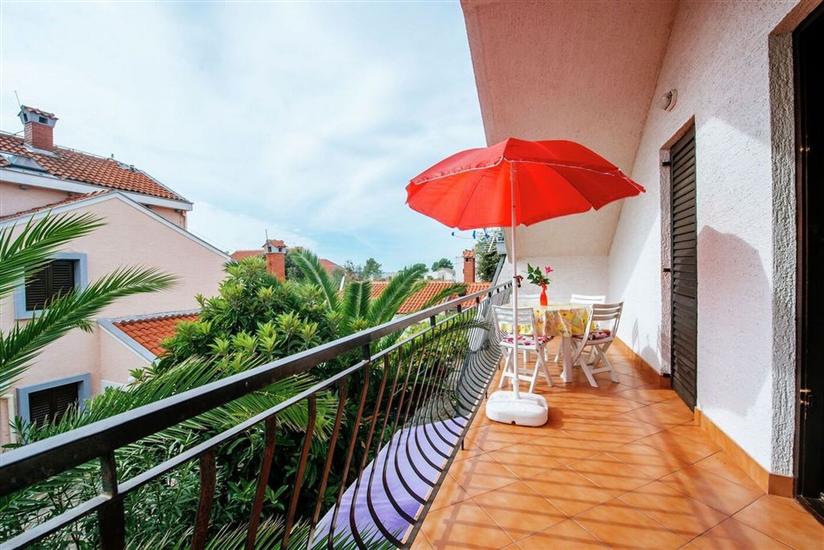 Apartment A1, for 6 persons