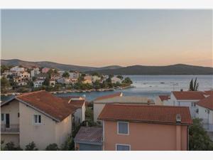 Apartments Lavandela Girandela Zaboric (Sibenik), Size 67.00 m2, Airline distance to the sea 100 m, Airline distance to town centre 500 m