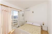 Room S2, for 2 persons