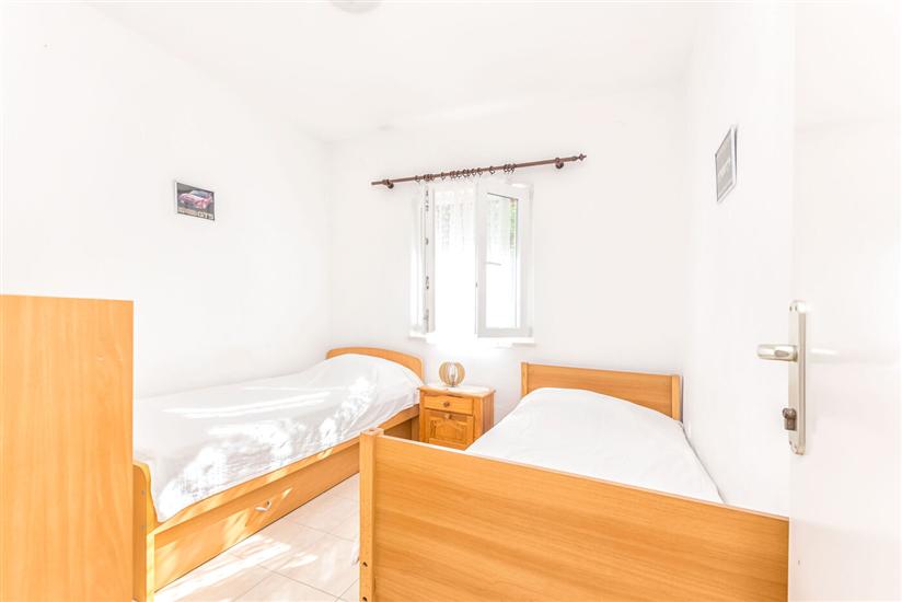 Apartment A4, for 4 persons